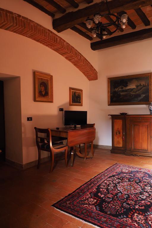 شقة Montepulciano Stazione  في La Casina Di Cagnano الغرفة الصورة